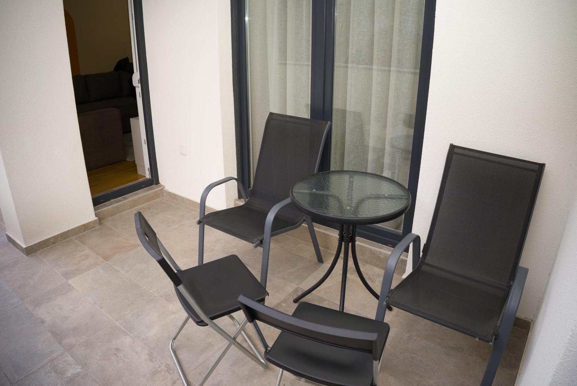 Apartment Infinity Kruševac Buitenkant foto